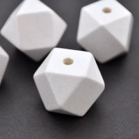 Koralik drewniany sześciokąt 18 mm biały perłowy  CE Koralik drewniany sześciokąt 18 mm biały perłowy  CE