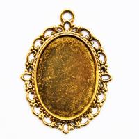 Wisiorek vintage złoty