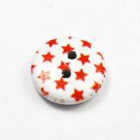 Guzik drewniany czerwone gwiazdki 13 mm  Guzik drewniany czerwone gwiazdki 13 mm