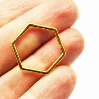 Zawieszka złota sześciokąt 20 mm Zawieszka złota sześciokąt 20 mm