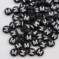 Koralik akrylowy literka czarna M