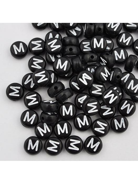 Koralik akrylowy literka czarna M