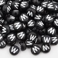 Koralik akrylowy literka czarna W Koralik akrylowy literka czarna W