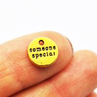 Zawieszka złota monetka someone special Zawieszka złota monetka someone special