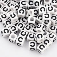 Koralik literka kwadratowa C Koralik literka kwadratowa C