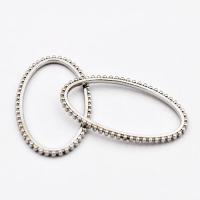 Zawieszka owalna srebrna ramka 41 mm Zawieszka owalna srebrna ramka 41 mm