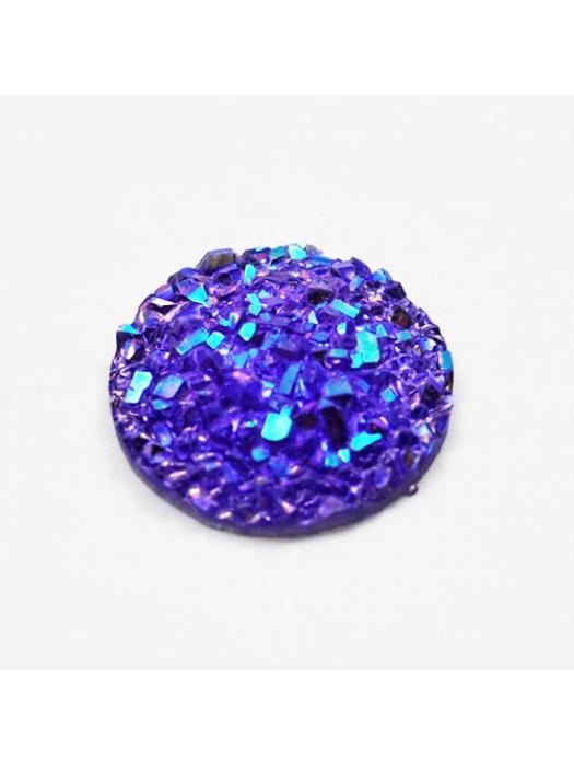 Druzy cabochon made from resin