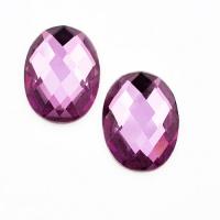 Kaboszon szklany fasetowany 18 x 13 mm fioletowy Kaboszon szklany fasetowany 18 x 13 mm fioletowy