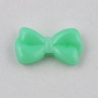 Koralik akrylowy kokardka 20 mm jasnoseledynowa Koralik akrylowy kokardka 20 mm jasnoseledynowa