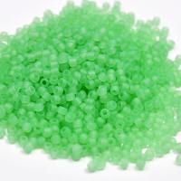Koraliki toho 11/0 Ceylon Frosted Celery 144F Koraliki toho 11/0 Ceylon Frosted Celery 144F