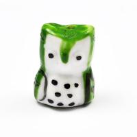 Sowa porcelanowa 17 x 14 mm zielona Sowa porcelanowa 17 x 14 mm zielona